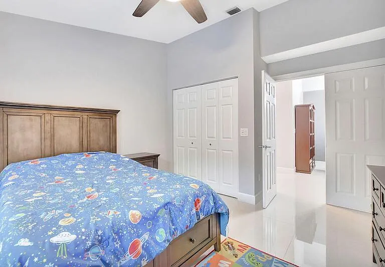 22687 Royal Crown Ter E — Photo 19