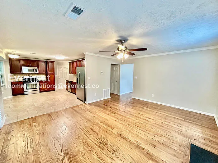 655 S Preston Ct — Photo 6
