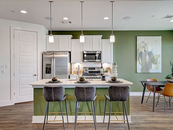 179-web-or-mls-Schultz Ln Unit 2503-020