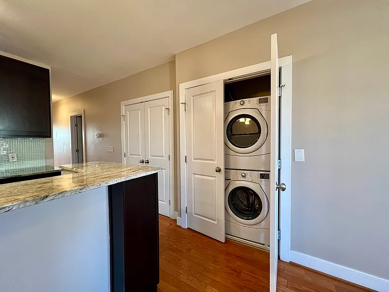 1353 Adams St NE #3 — Photo 18