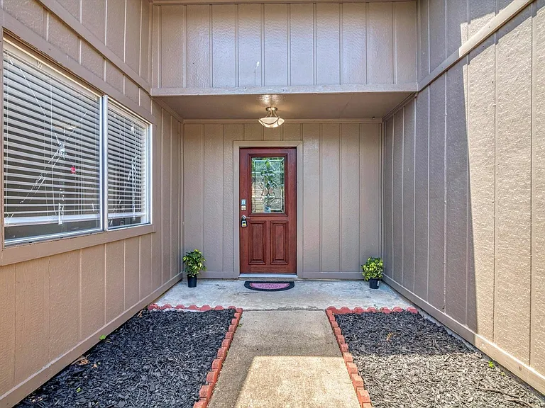 7431 Ridgeberry Dr — Photo 4