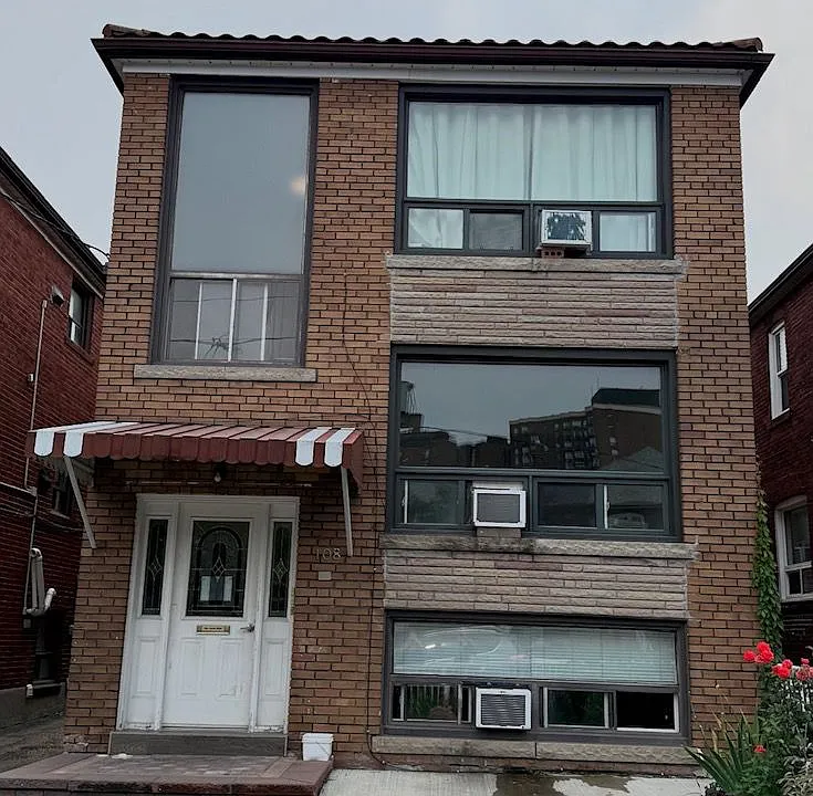 108 Kirknewton Rd #2