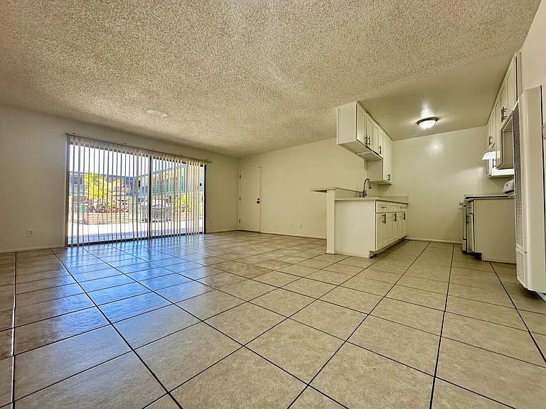 4141 Rosecrans Ave — Photo 15