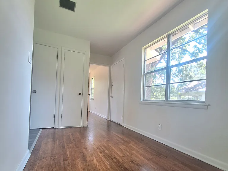 3718 S 31st West Ave — Photo 2