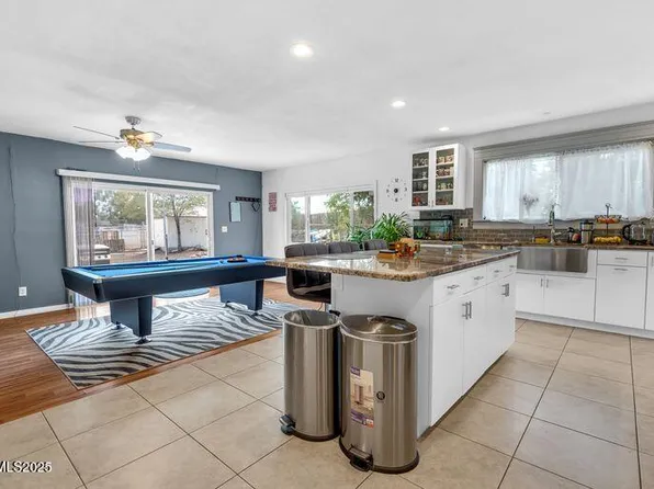 10150 Coyote Run Ct, Reno, NV 89508