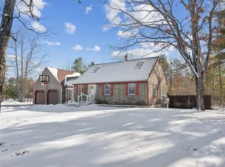 1215 New County Rd, Dayton, ME 04005