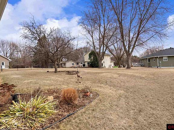 4th image of 105 Meadow Ln