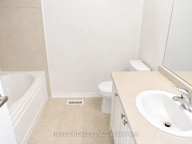 62 Munro Cir — Photo 17