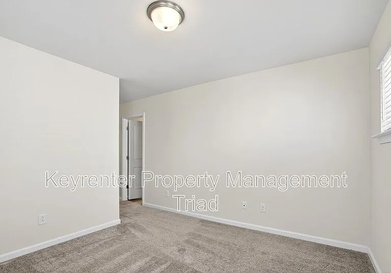 4009 Beckton Trl — Photo 10
