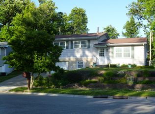 8117 7th St W, Rock Island, IL