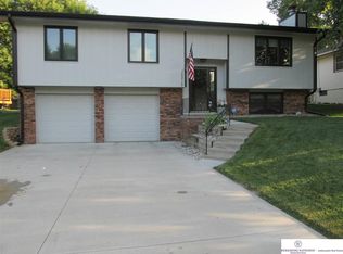 15215 T St, Omaha, NE 68137