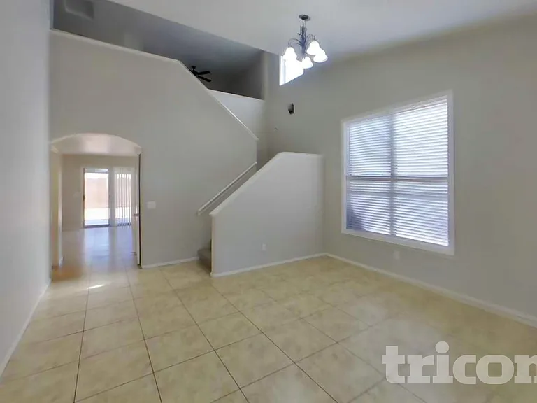 12917 W Windsor Ave — Photo 2