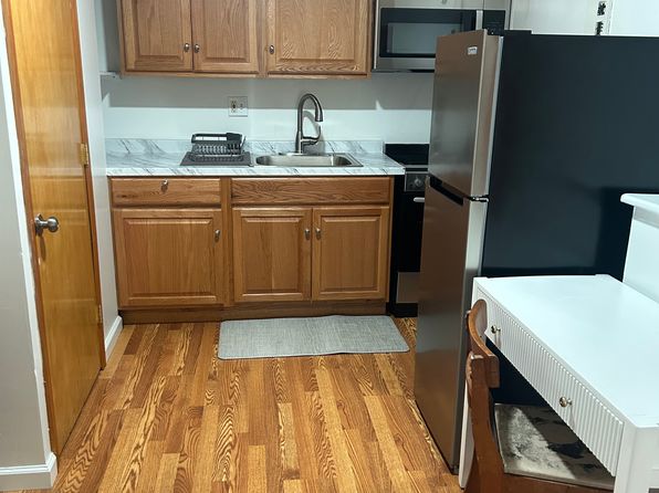 2326 E Clearfield St FLOOR 1