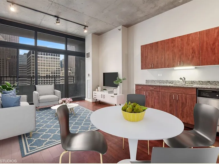235 W Van Buren St #2421 — Photo 2