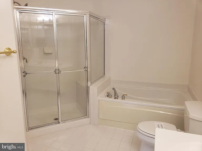 1928 Crescent Park Dr #29B — Photo 28