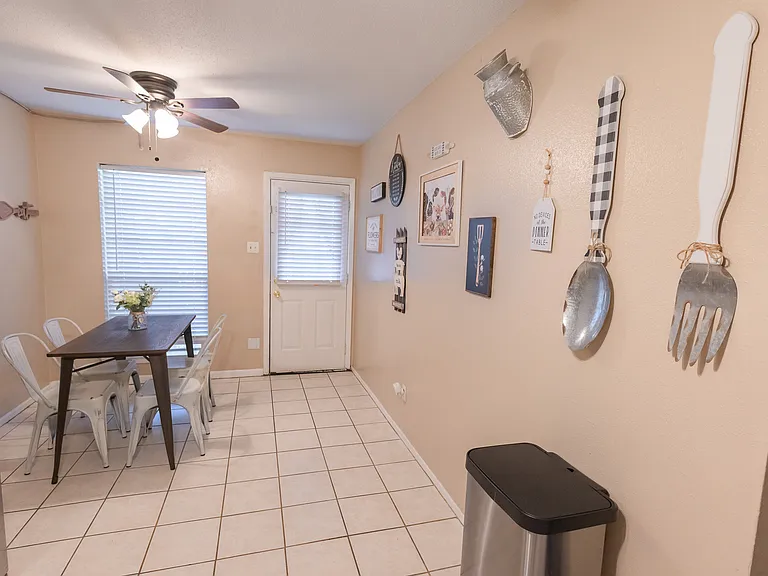 1714 Leona Dr — Photo 15