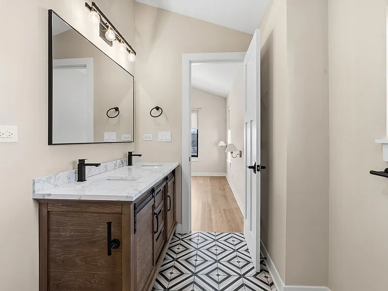 Bloom Street Townhomes — Photo 52