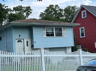 78 10th Ave, Huntington Station, NY 11746