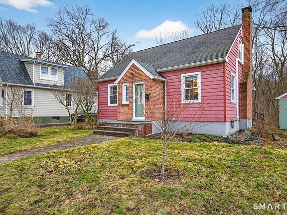 3rd image of 35 Barrett Street