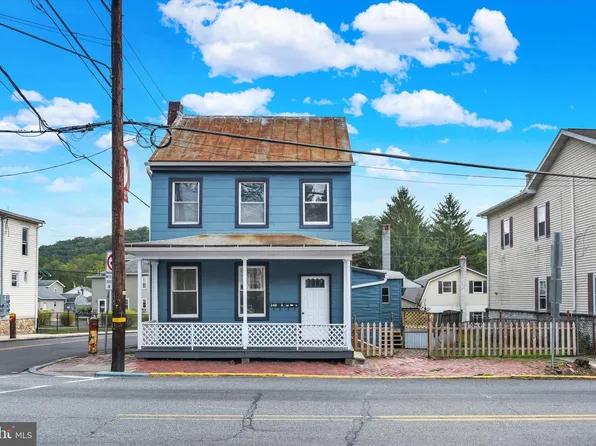 249 S Tulpehocken St, Pine Grove, PA 17963