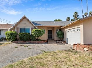 19126 Stagg St, Reseda, CA 91335