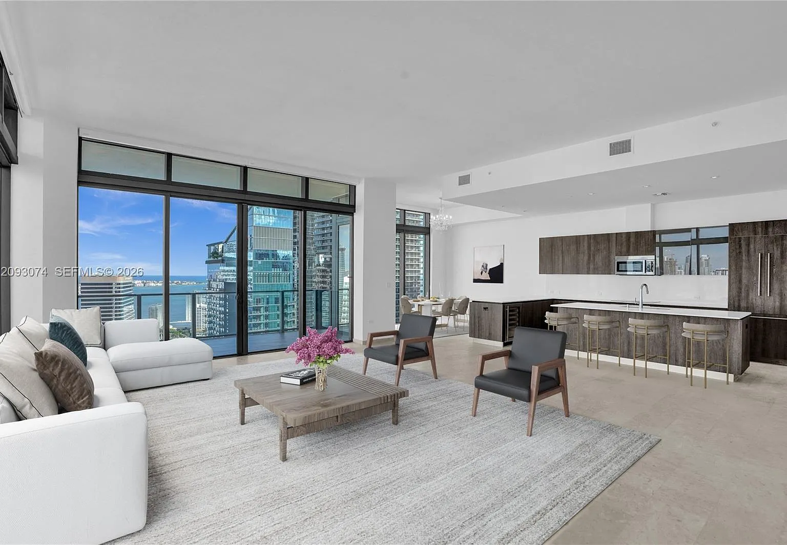 Rise Condo — Photo 1