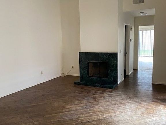 4th image of 831-835 S Park Vine St