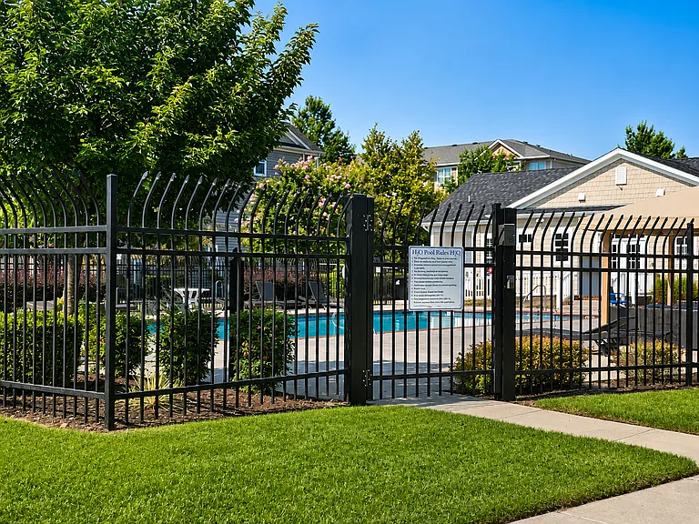 511 Waterside Dr #115 — Photo 31