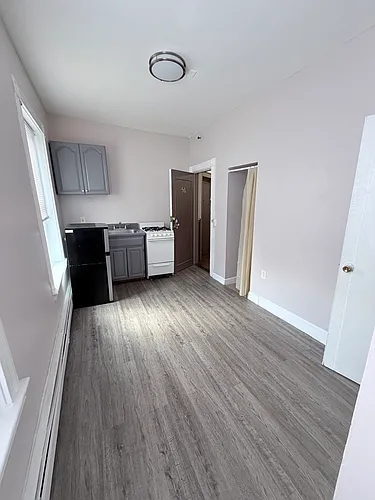 5 Union Ave Photo 1