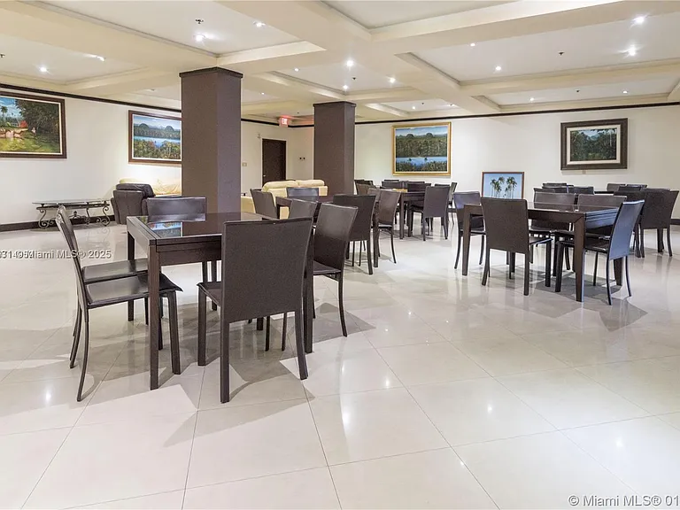 8877 Collins Ave #604 — Photo 20