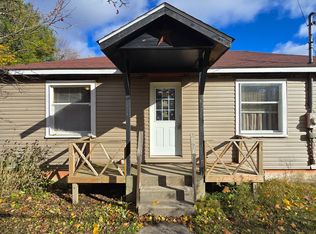 2436 Henderson Rd, Central Frontenac, ON K0H1B0