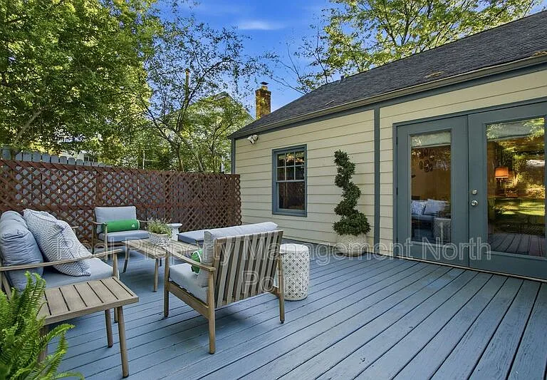 1189 Atlantic Dr NW — Photo 33