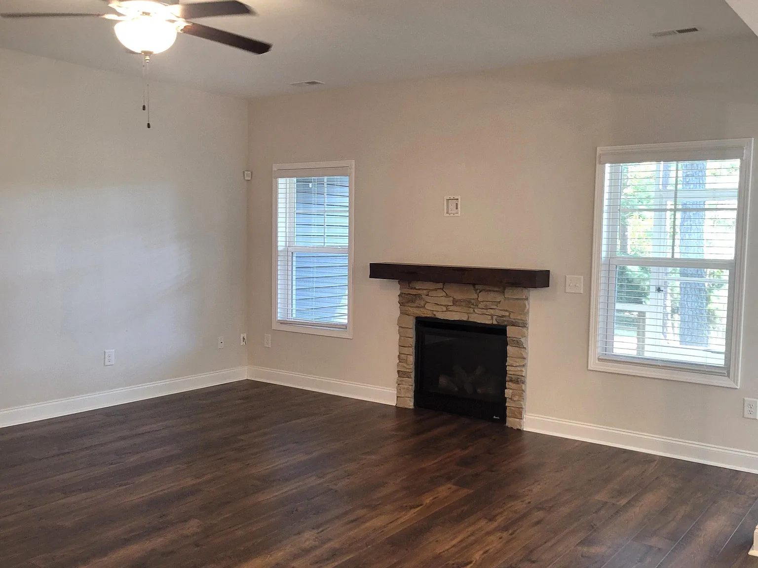 4 bed, 3.0 bath, 2310 sqft, $2,500 — Photo 4
