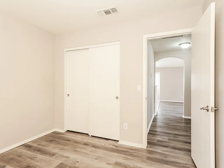 11591 W Hubbell St — Photo 16