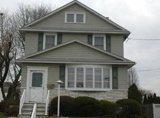 523 Sutton Ave, Folsom, PA 19033