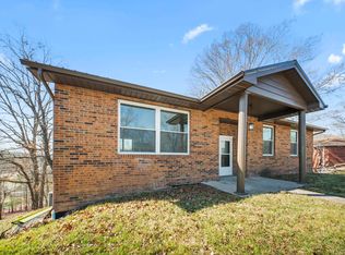 2521 W Woods Ct, Ashland, KY 41102