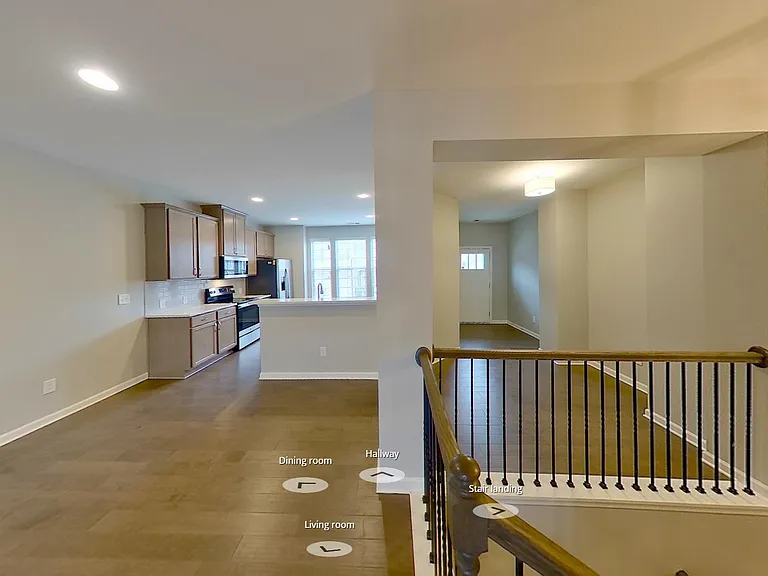 5512 Radford Loop — Photo 3