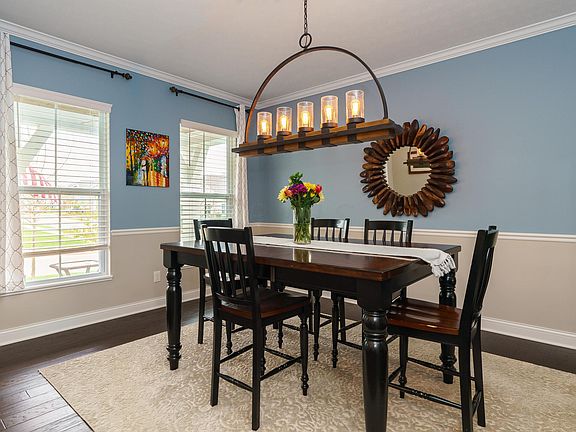 4th image of 2607 Clemton Park E