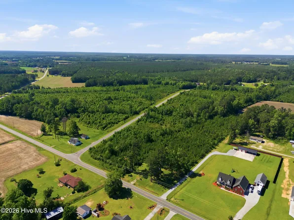 150 Furnie Hammond Road, Clarendon, NC 28432