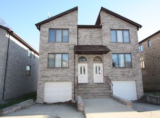 2482 6th St #2482, Fort Lee, NJ 07024