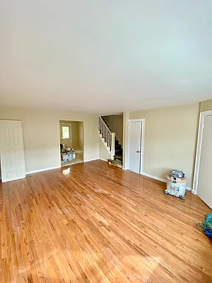 Rented by Amorelli Realty | media 2
