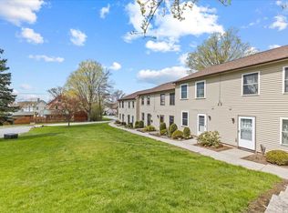 4 Cherry Tree Ct, Saint Albans, VT 05478