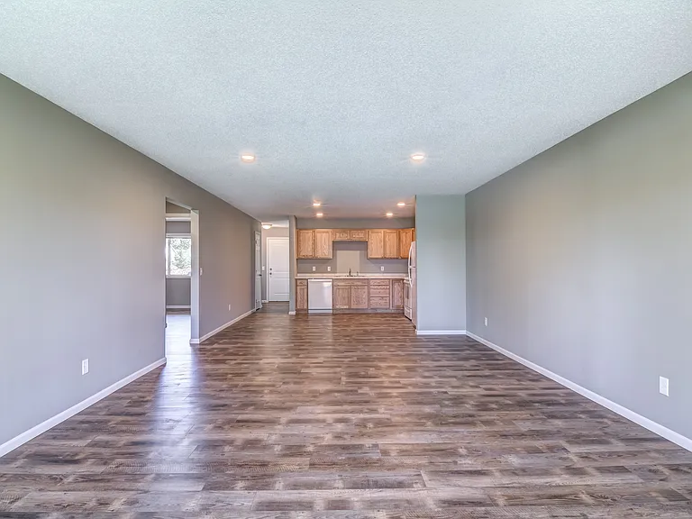 1657 Gunston Dr #B — Photo 4