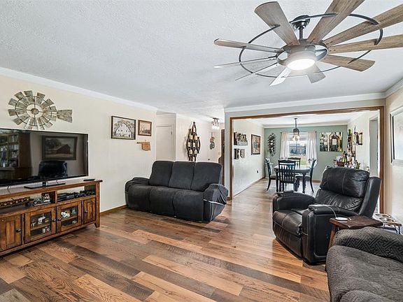 5th image of 1005 W Franklin Rd