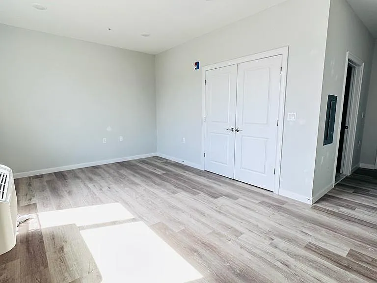 65 Auburn St #3 — Photo 4