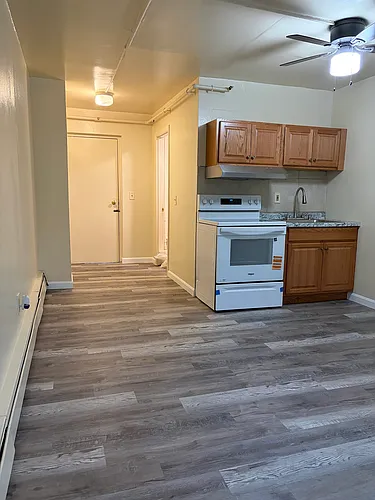 4 Mill St #6 Photo 1
