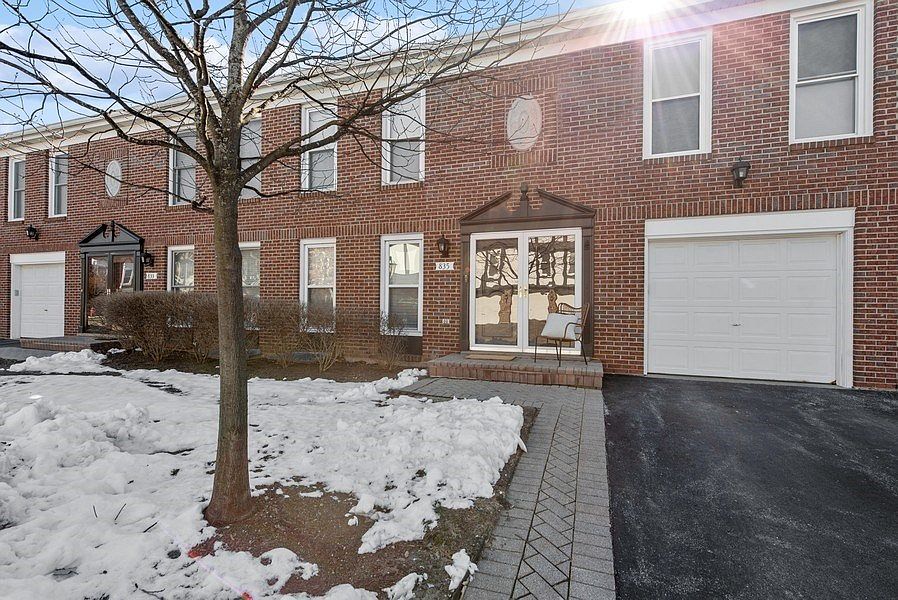 1st image of 835 Garfield Ave