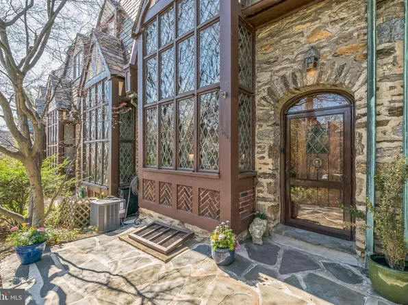 3467 Midvale Ave, Philadelphia, PA 19129