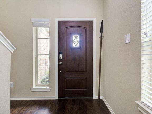 4th image of 3079 Hawthorne Glen Ln