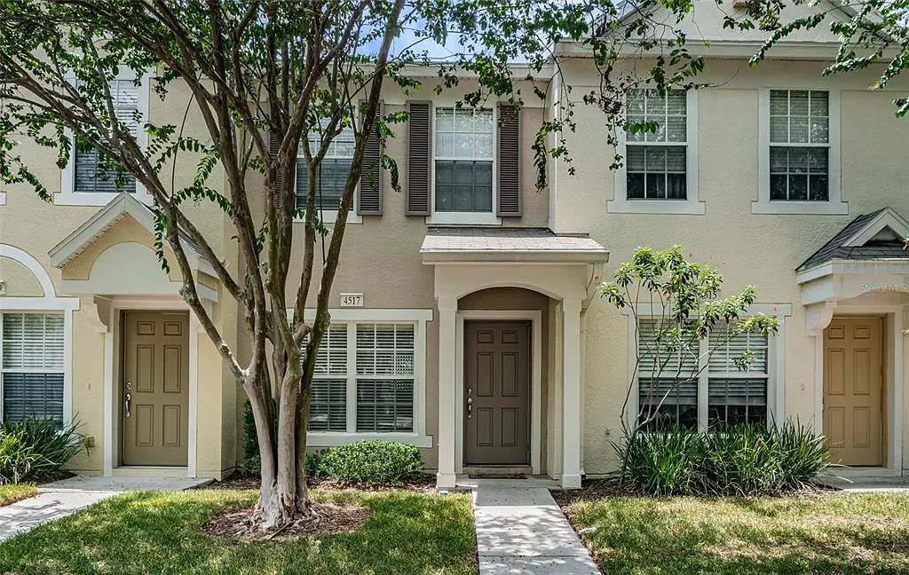 2 bed, 2.5 bath, 1110 sqft, $1,650 — Photo 1